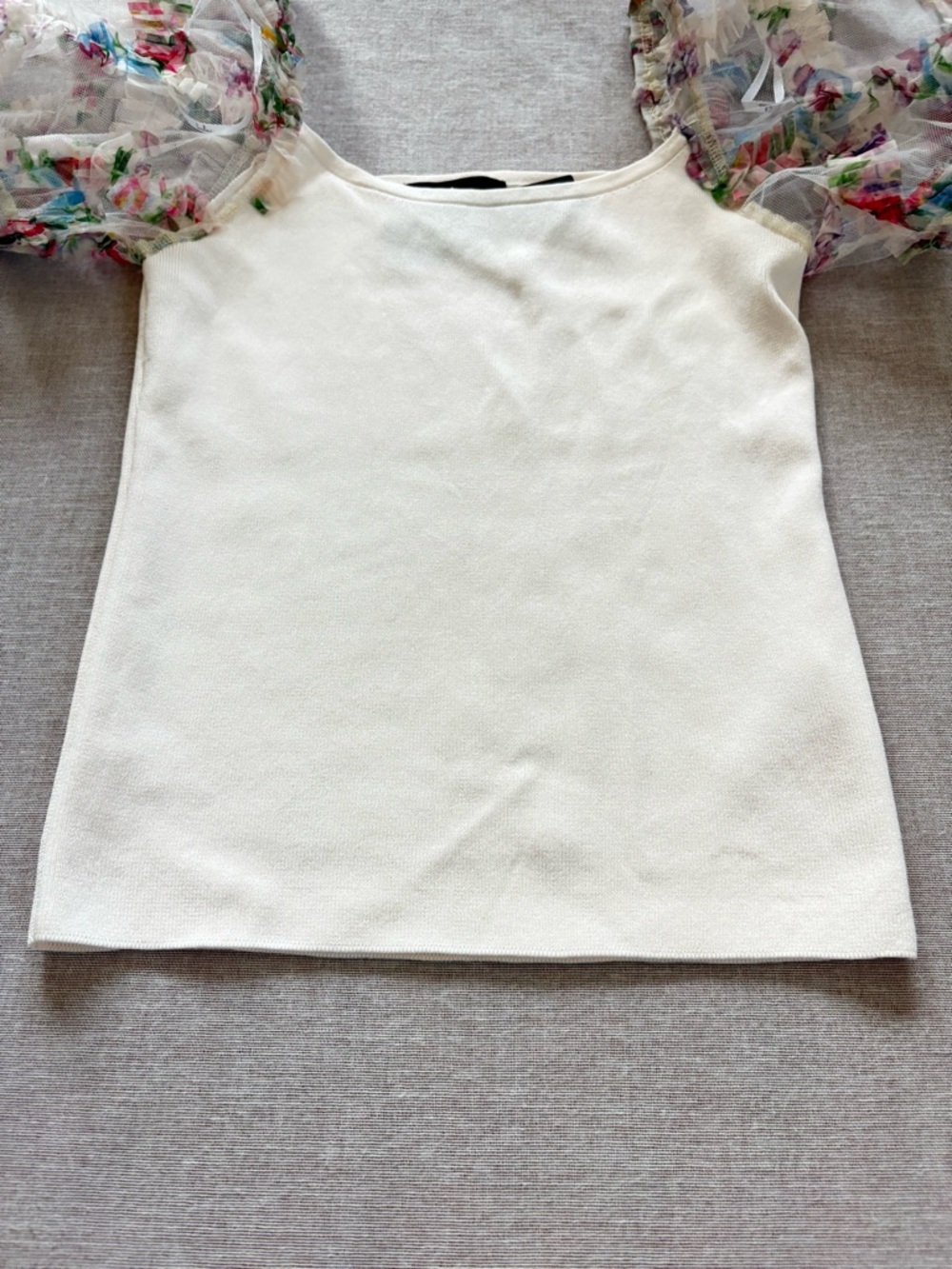 Lulu's Cream Top with Floral Puff Organza Sleeves - Picture 6 of 12